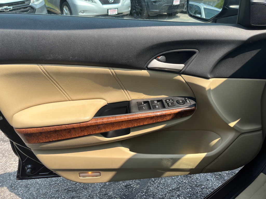2012 Honda Accord Image 10