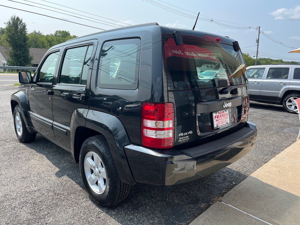 2009 Jeep Liberty Image 8