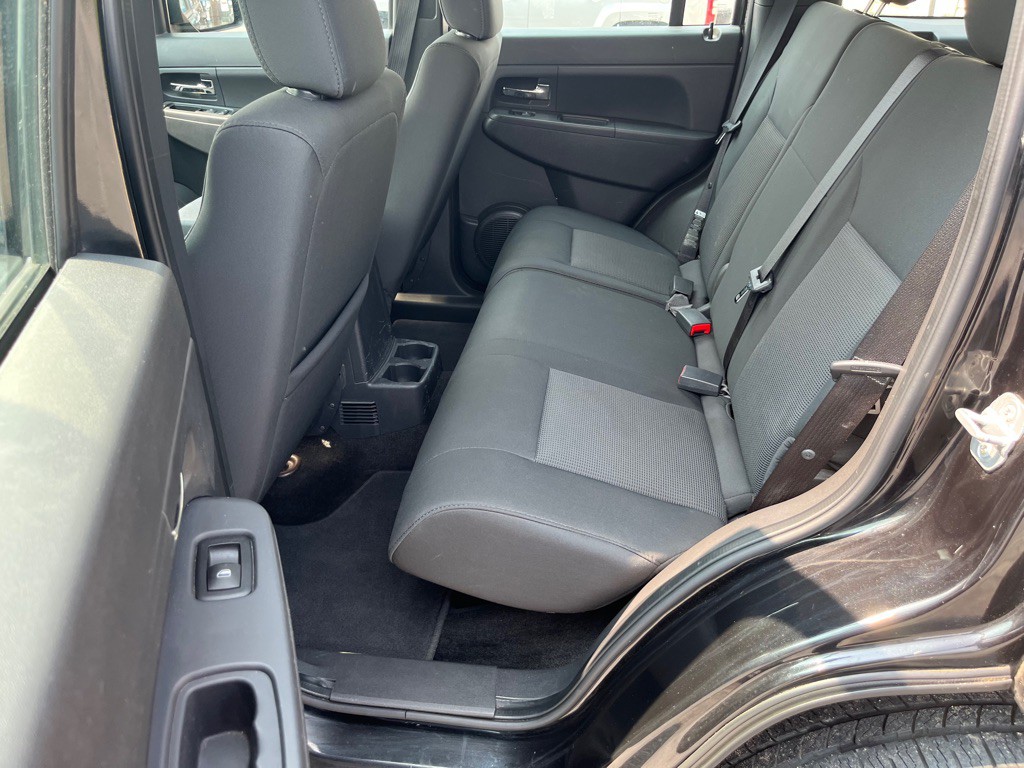 2009 Jeep Liberty Image 10