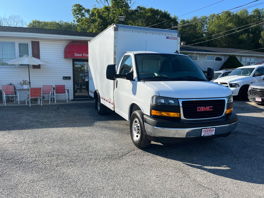 2020 GMC Savana Image 3