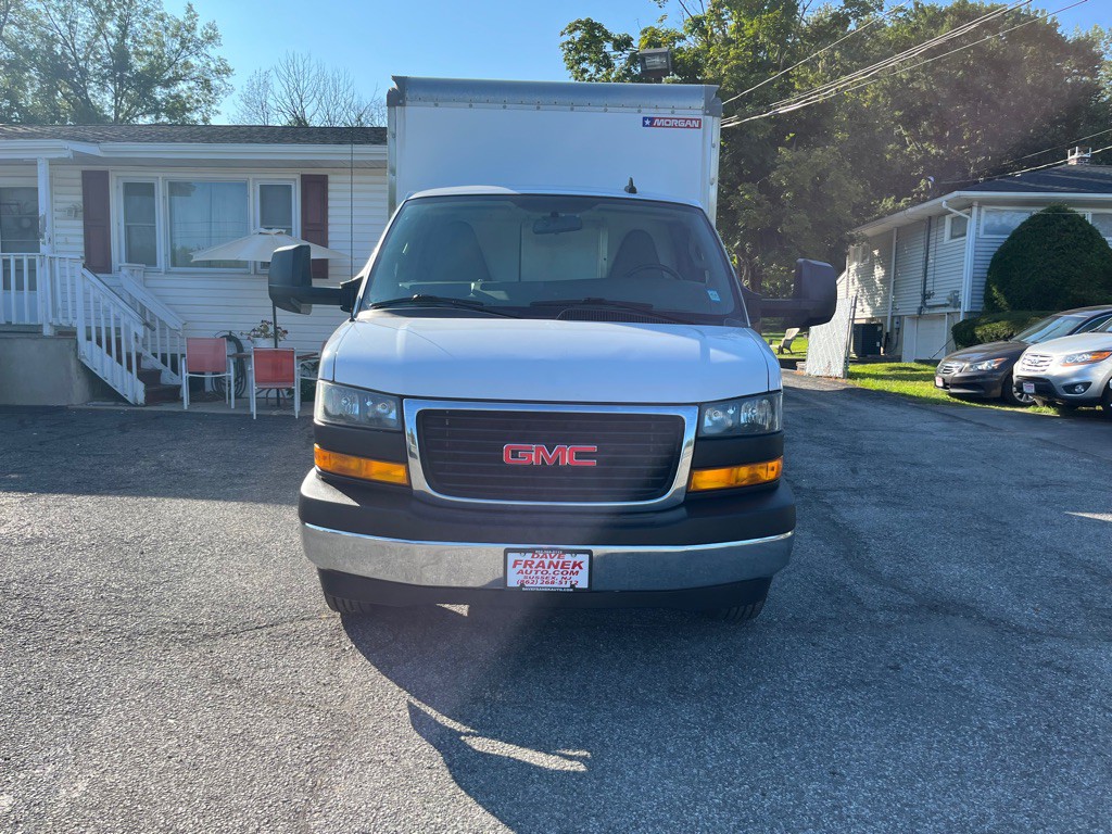 2020 GMC Savana Image 4