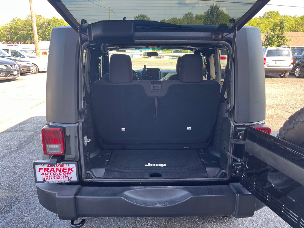 2017 Jeep Wrangler Image 7