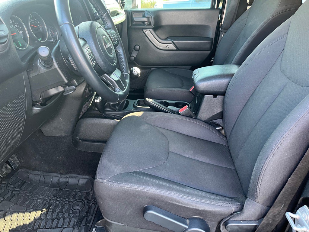2017 Jeep Wrangler Image 11