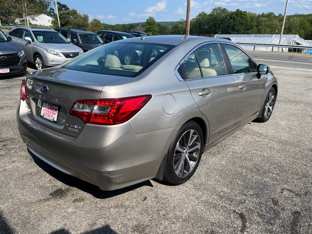2015 Subaru Legacy Image 6