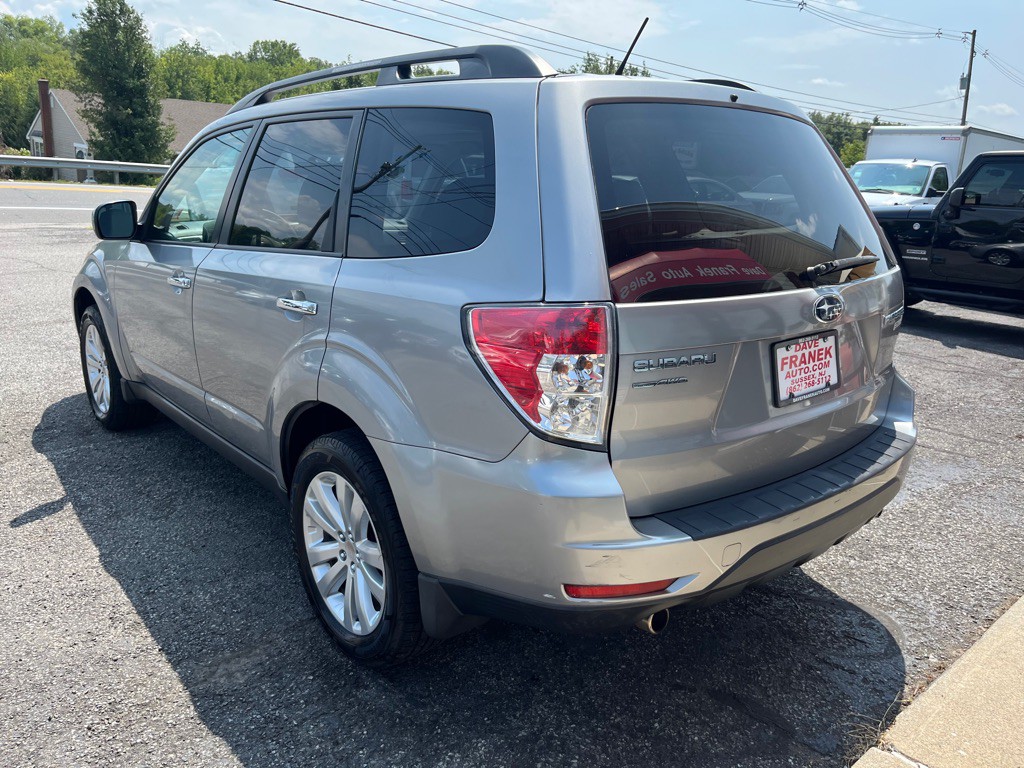 2011 Subaru Forester Image 8