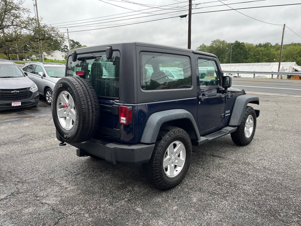 2013 Jeep Wrangler Image 6