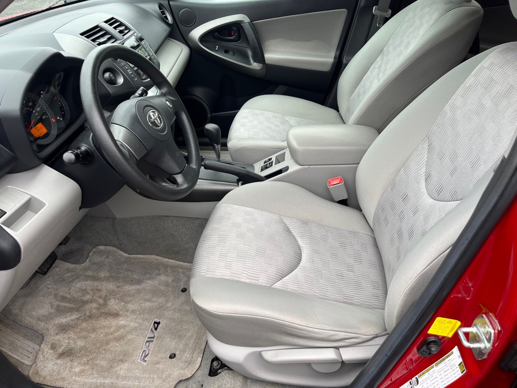 2011 Toyota Rav4 Image 11