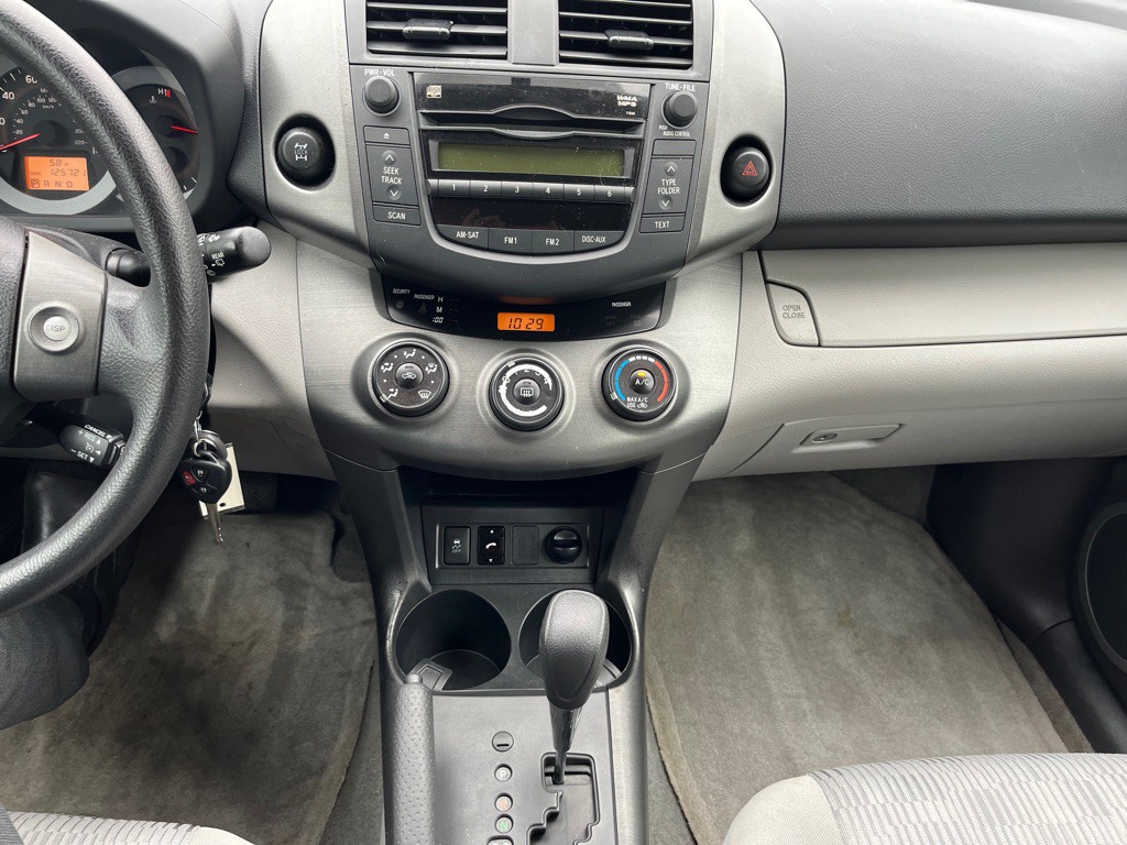 2011 Toyota Rav4 Image 13