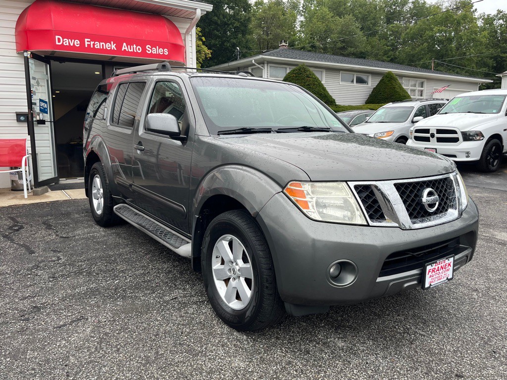 2008 Nissan Pathfinder Image 2