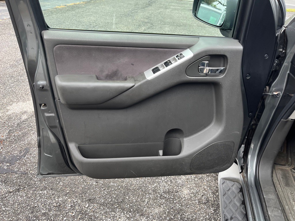 2008 Nissan Pathfinder Image 13