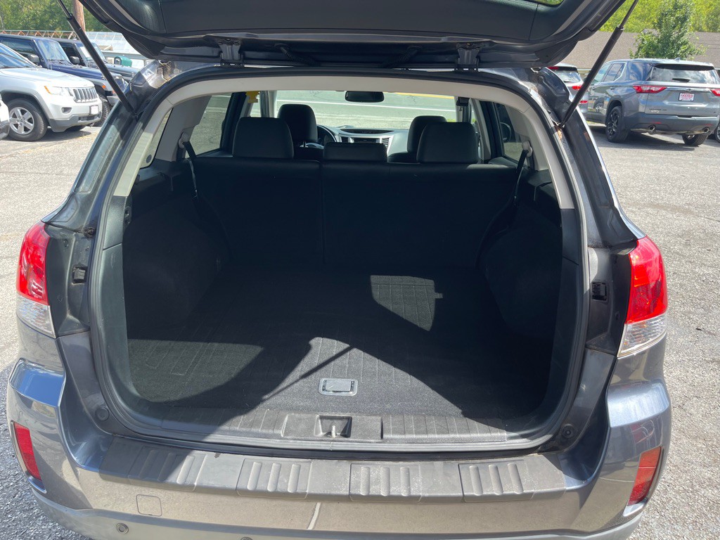 2014 Subaru Outback Image 7