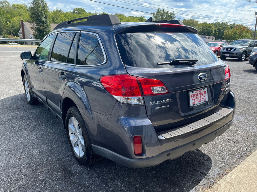 2014 Subaru Outback Image 9