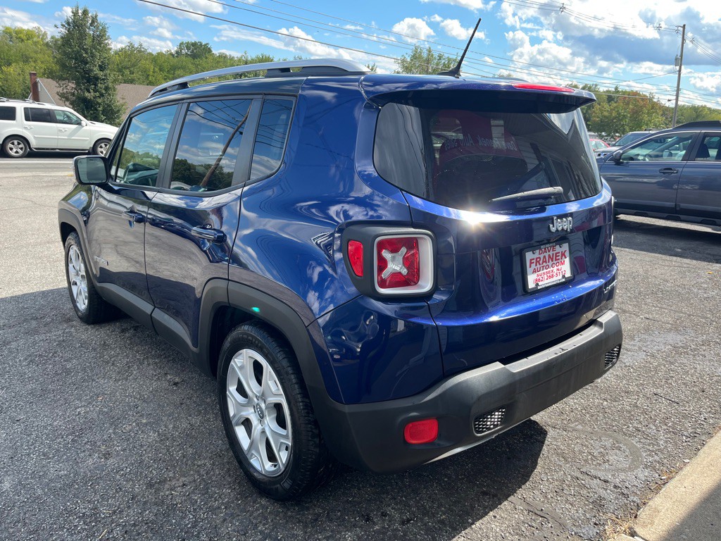2016 Jeep Renegade Image 9