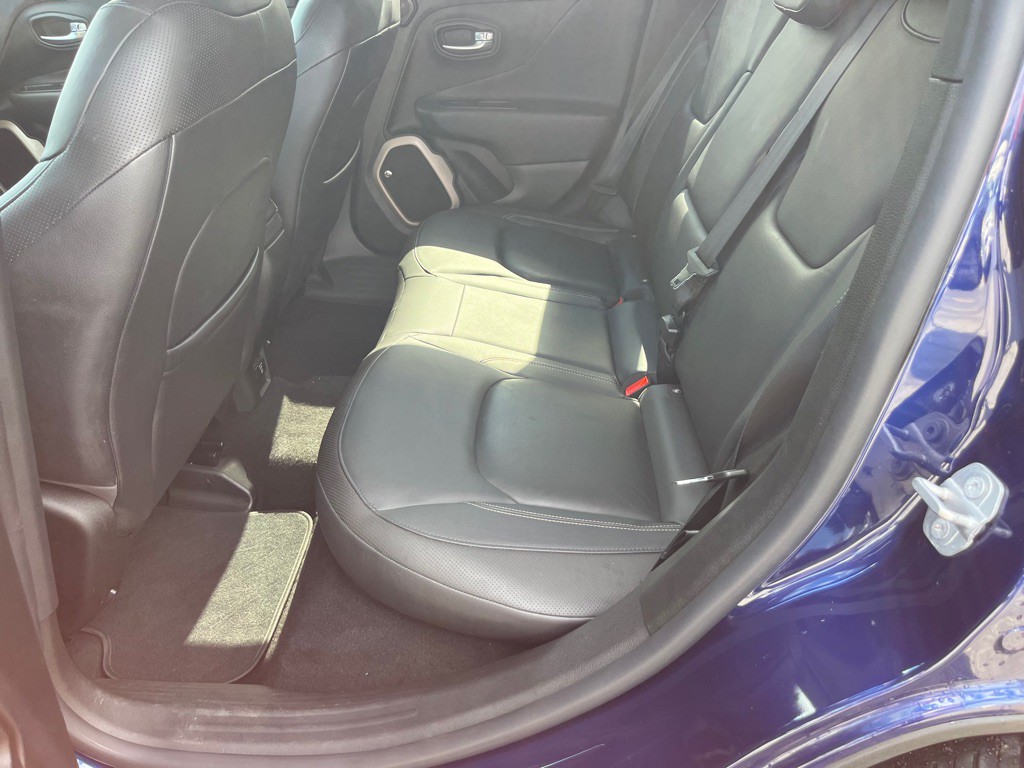 2016 Jeep Renegade Image 10