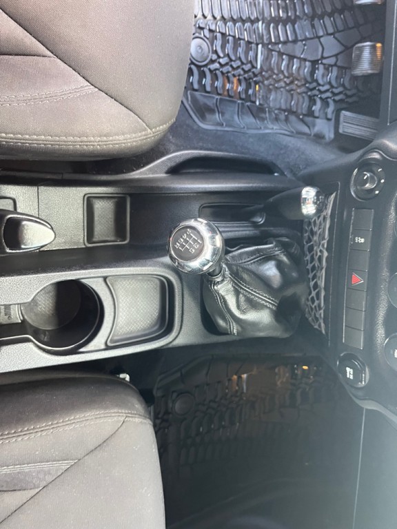 2014 Jeep Wrangler Image 7