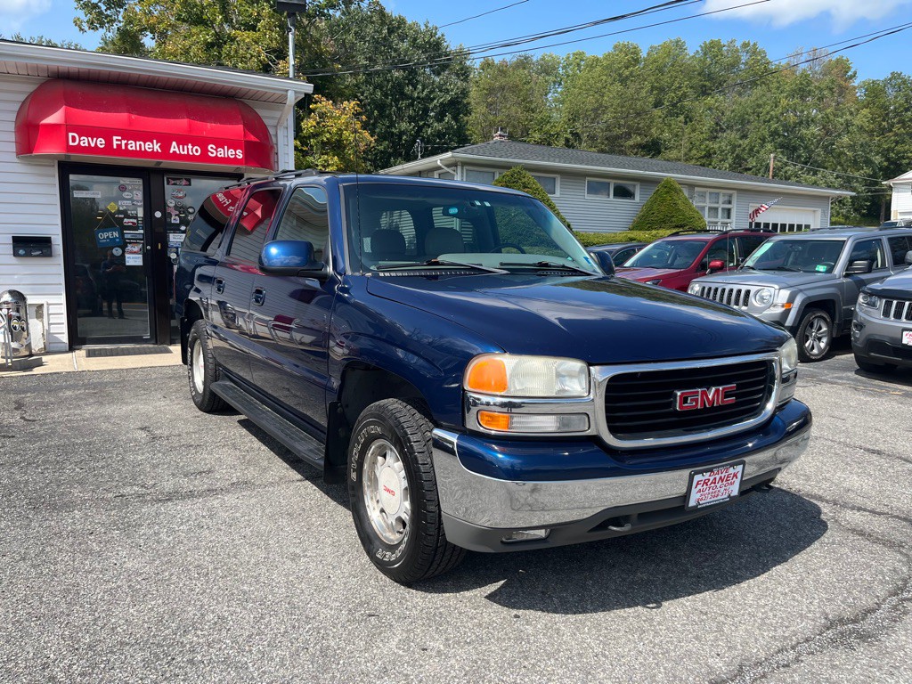 2001 GMC Yukon Image 2