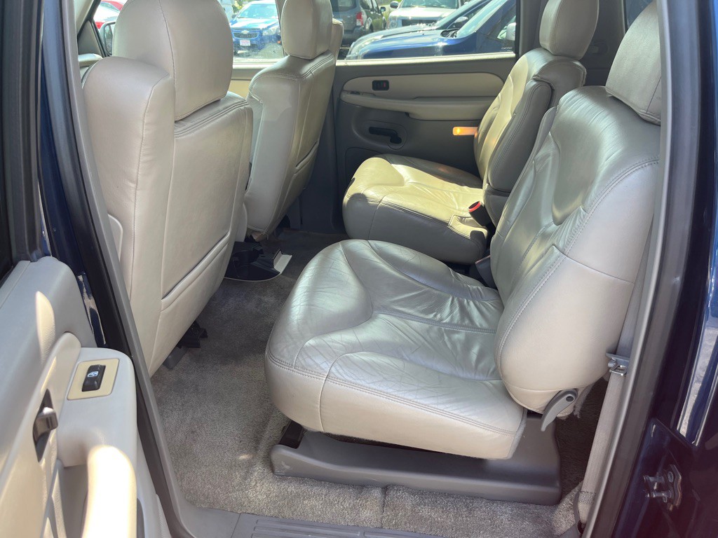 2001 GMC Yukon Image 11