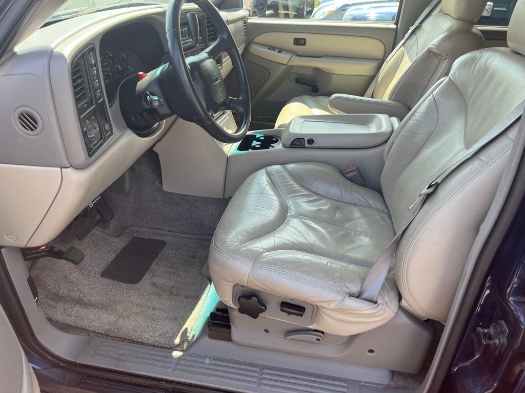 2001 GMC Yukon Image 12