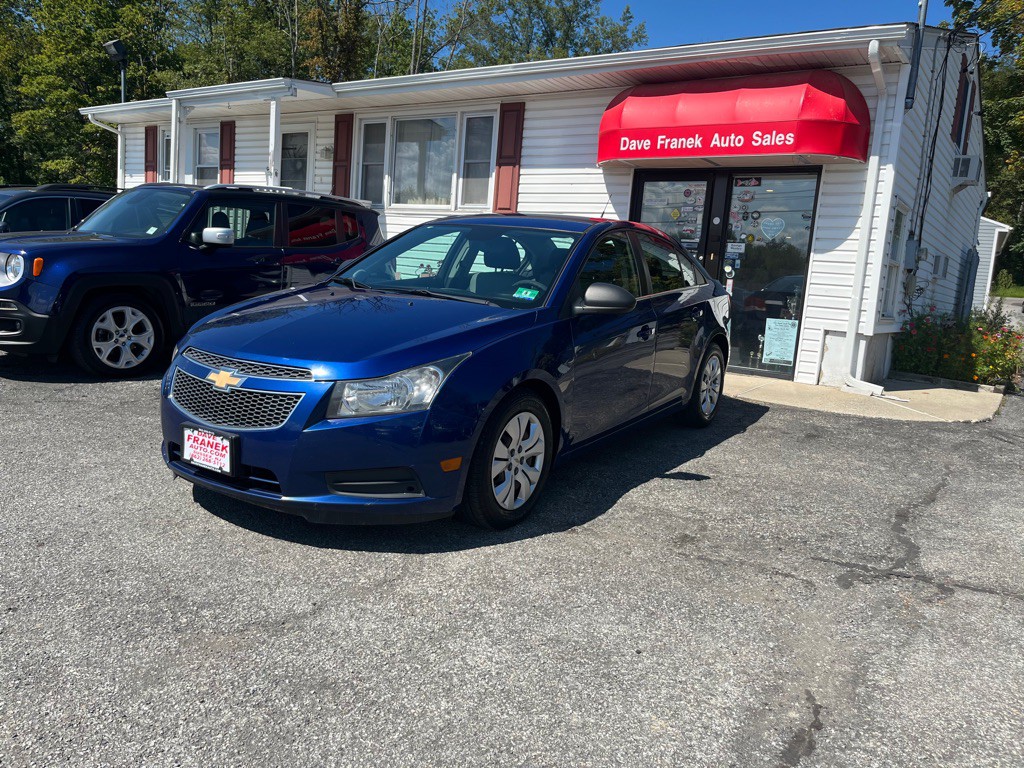 2012 Chevrolet Cruze Image 2