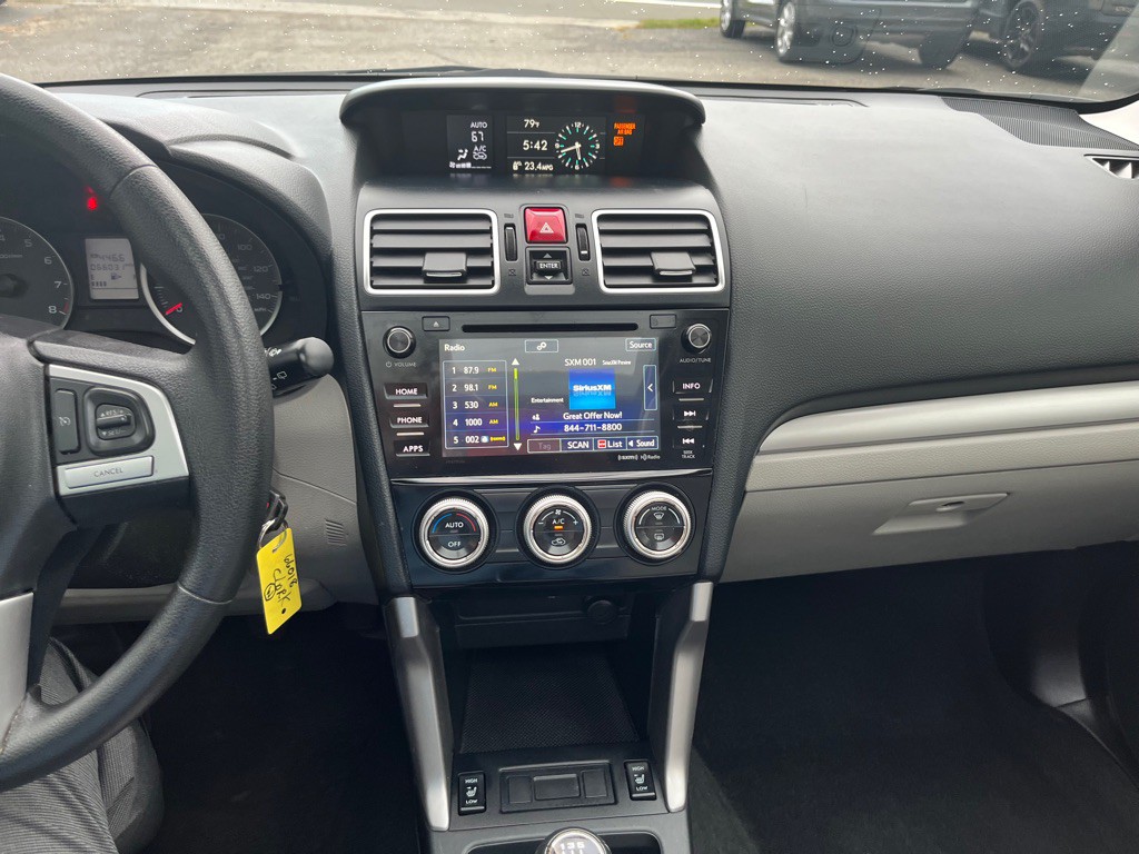2018 Subaru Forester Image 16