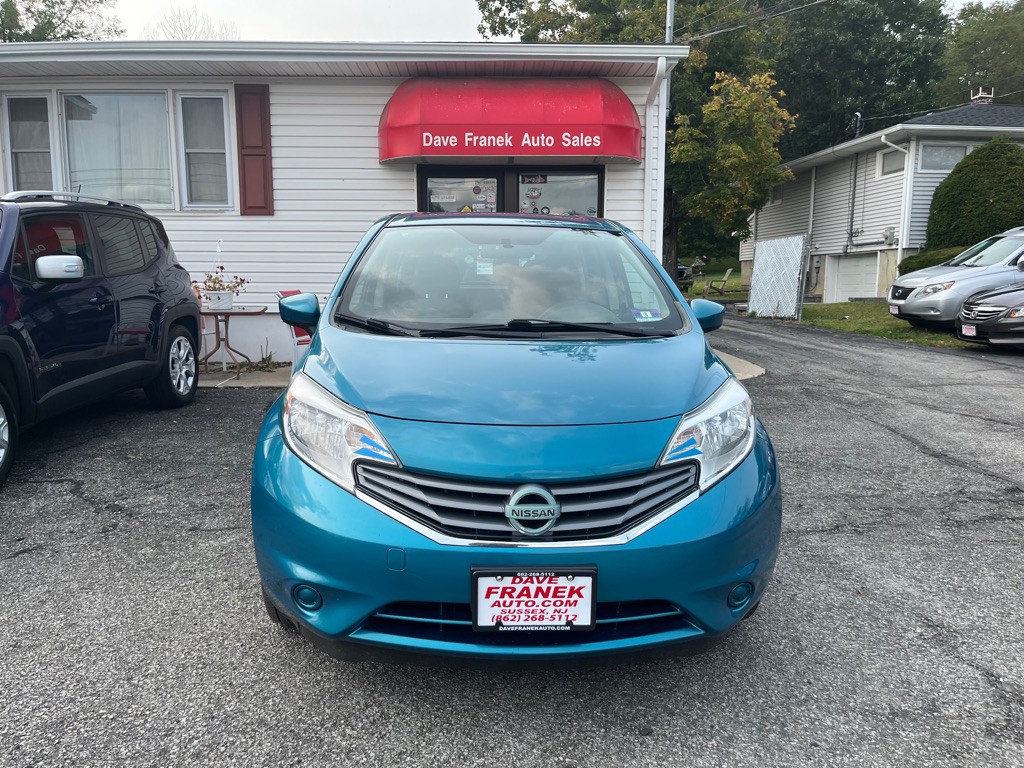 2016 Nissan Versa Image 5