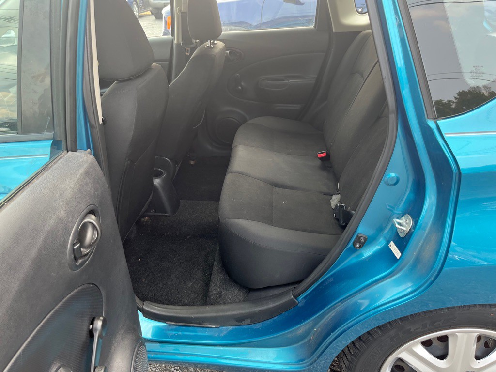 2016 Nissan Versa Image 10