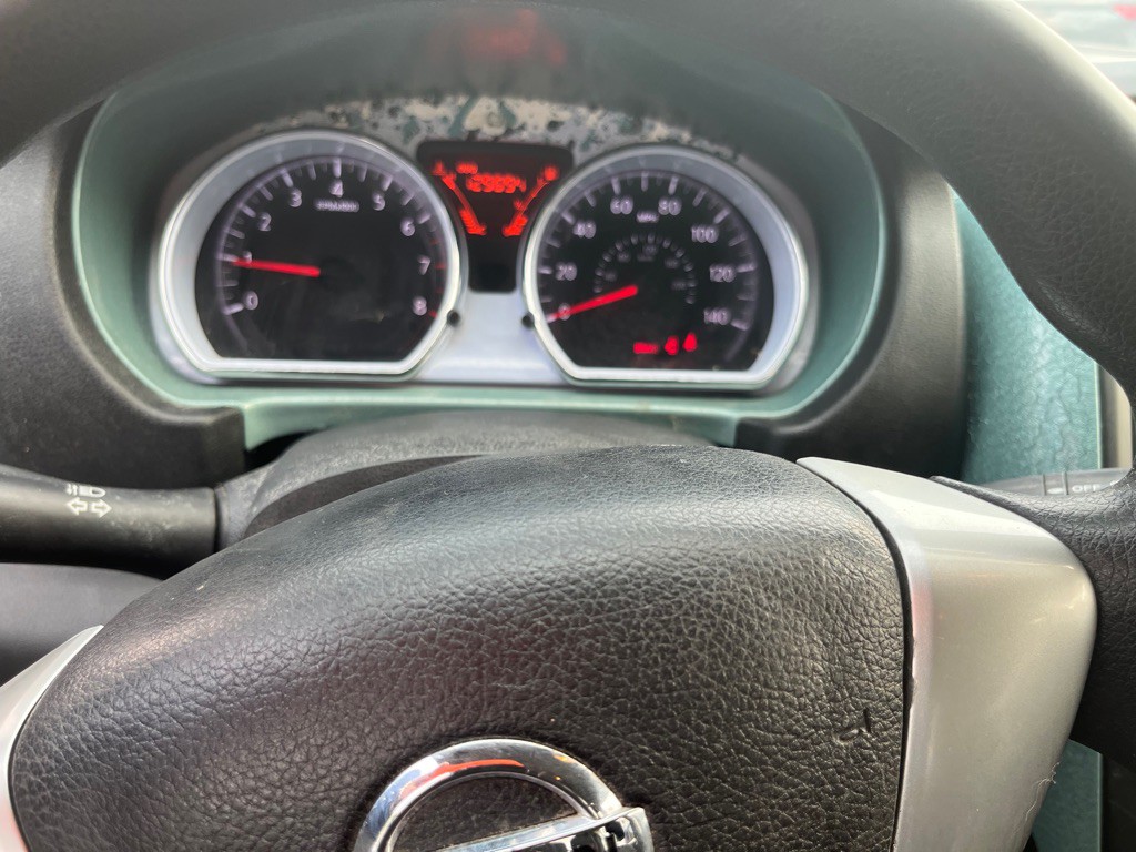 2016 Nissan Versa Image 14