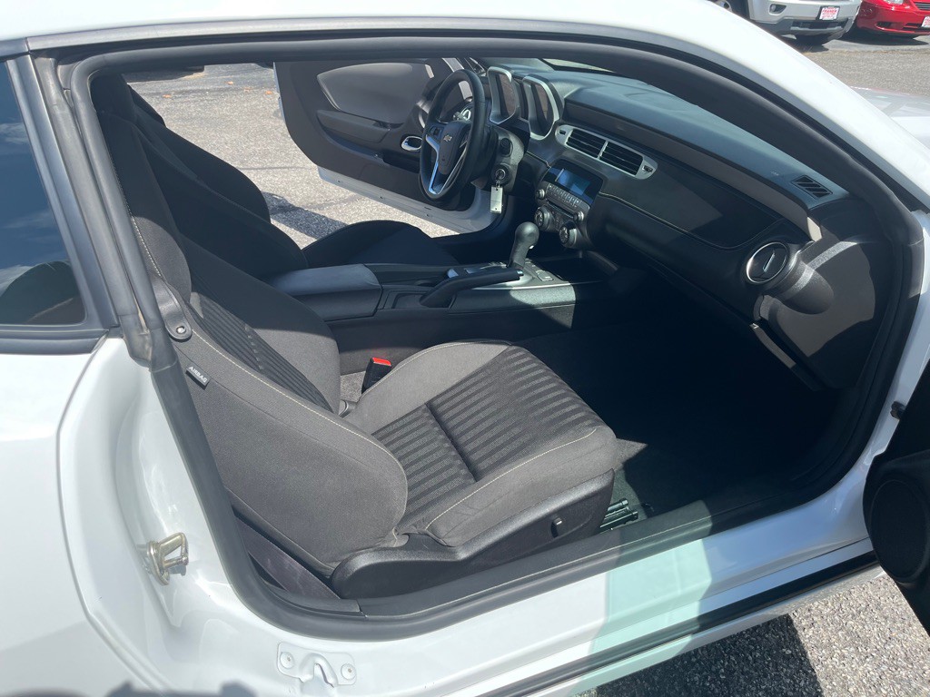 2015 Chevrolet Camaro Image 9