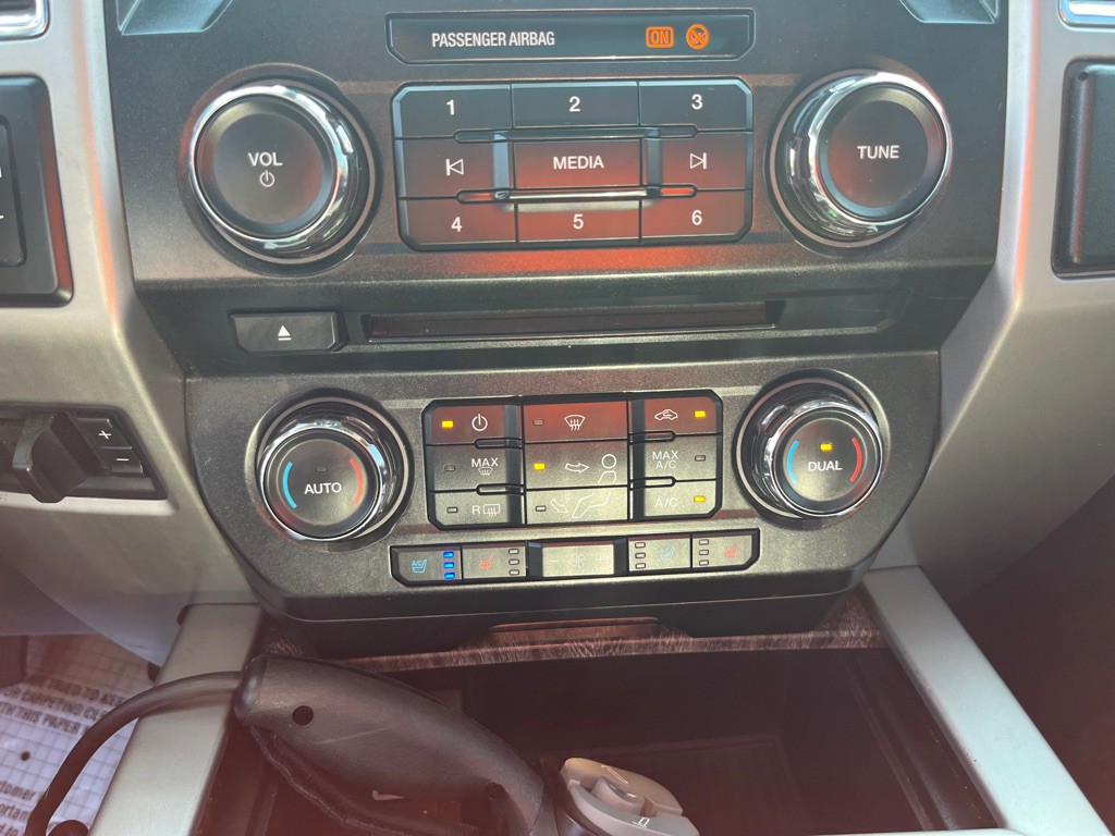 2017 Ford F-250 Image 25