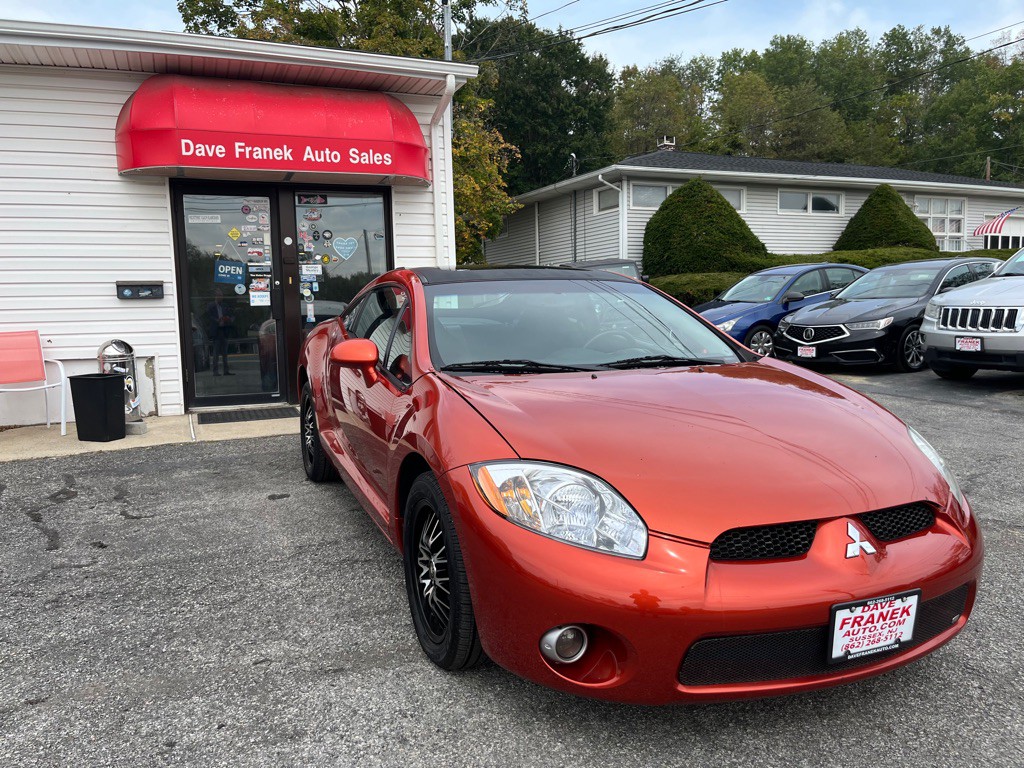 2008 Mitsubishi Eclipse Image 2