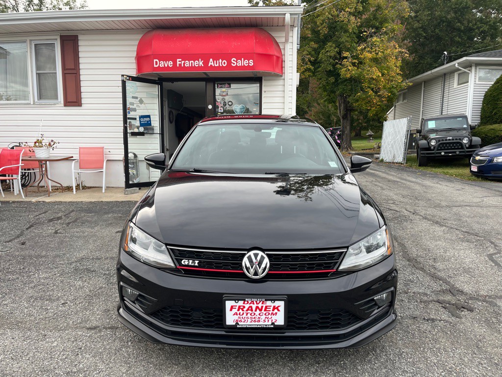 2017 Volkswagen Jetta Image 4