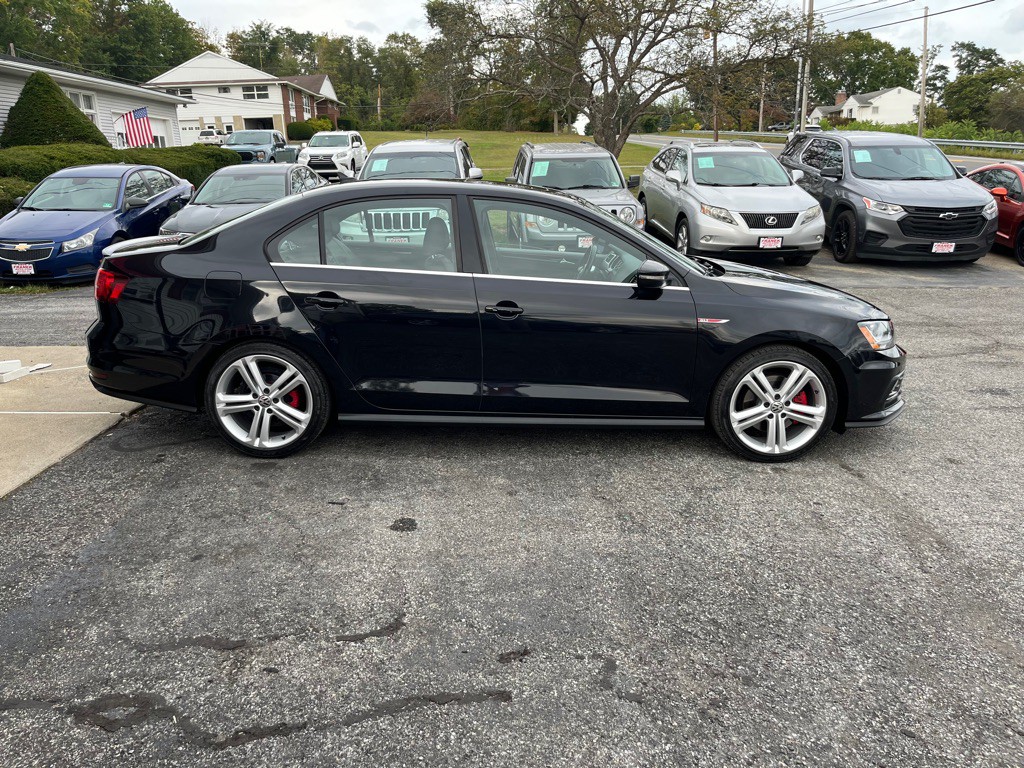 2017 Volkswagen Jetta Image 5