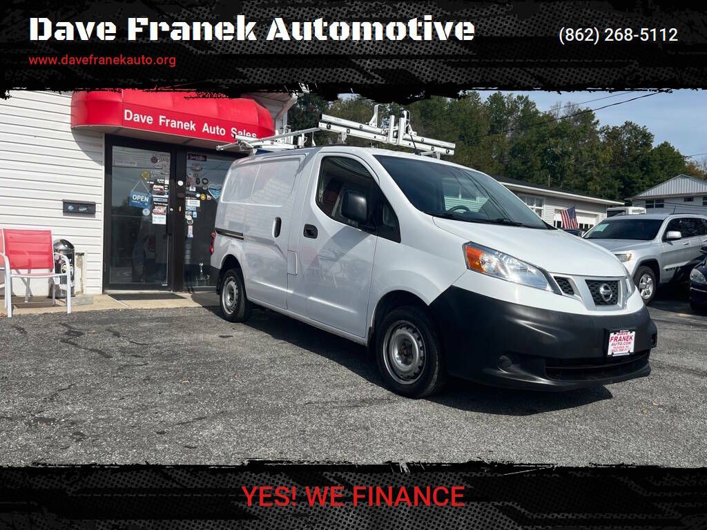 2015 Nissan NV200 Image 1