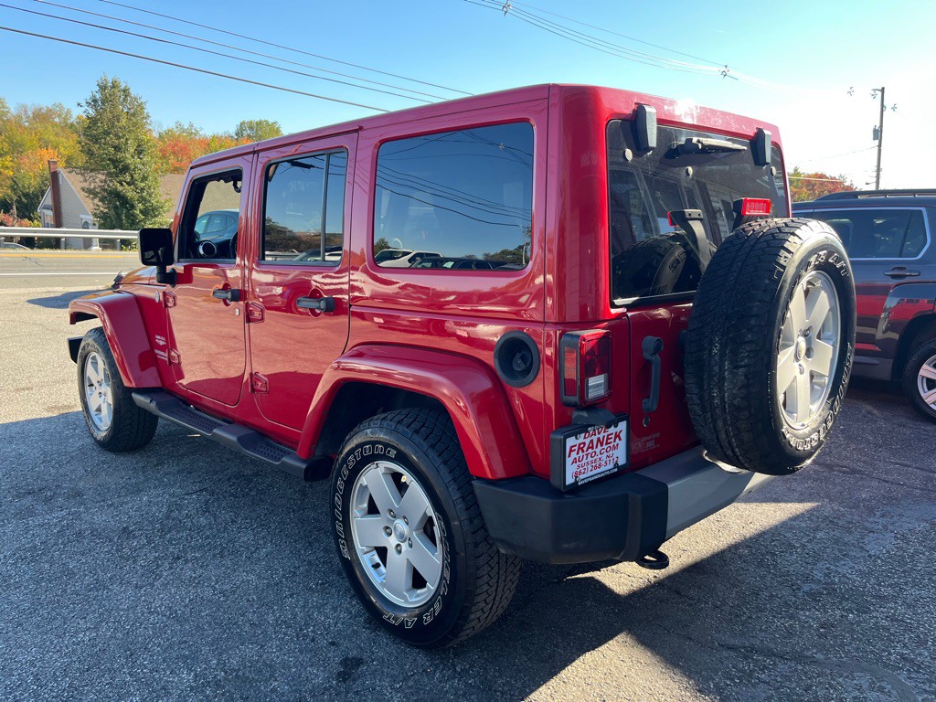 2011 Jeep Wrangler Unlimited Image 8