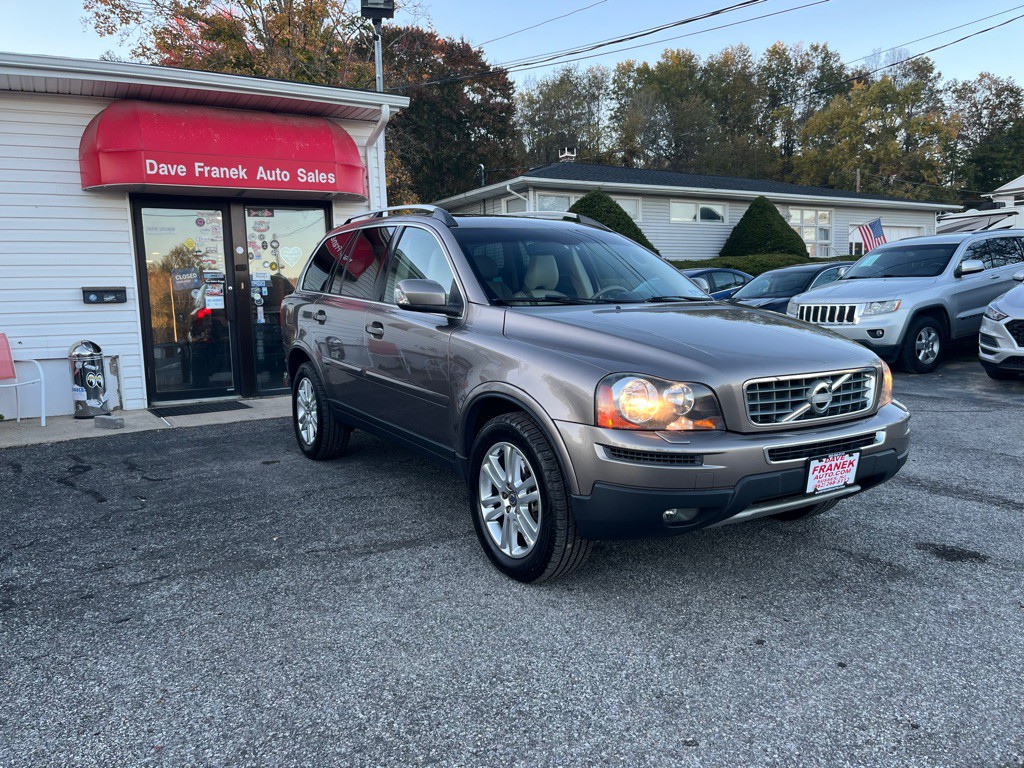 2010 Volvo XC90 Image 2