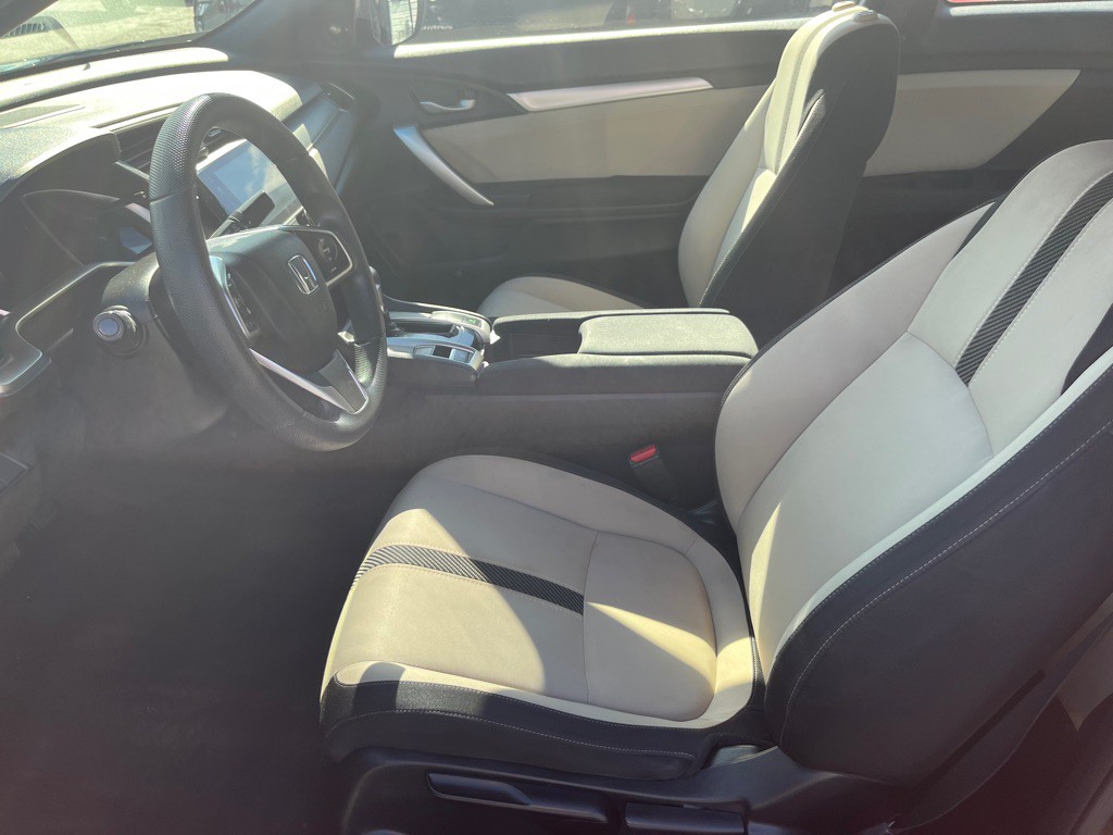 2017 Honda Civic Image 10