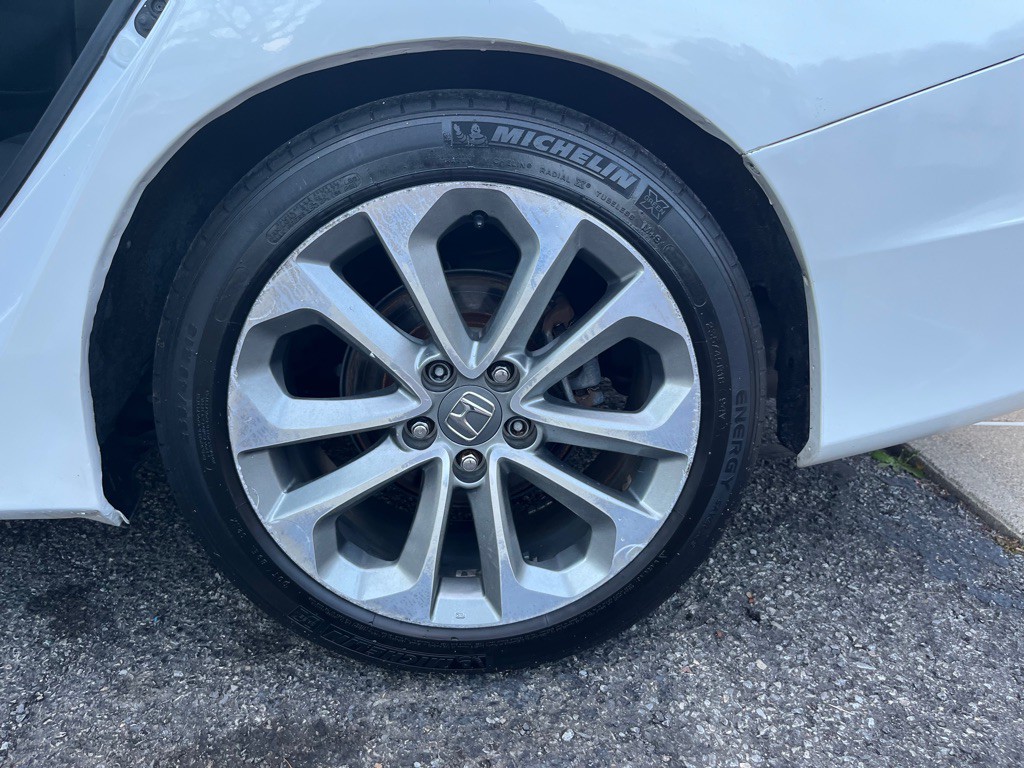 2015 Honda Accord Image 8