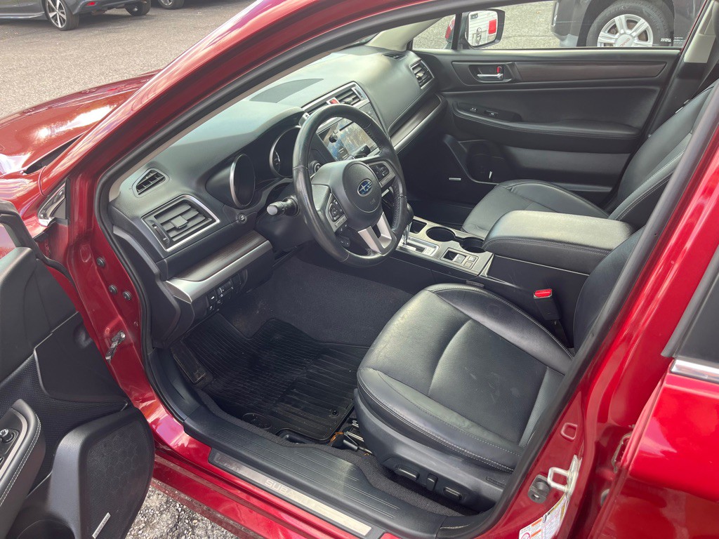 2017 Subaru Legacy Image 9