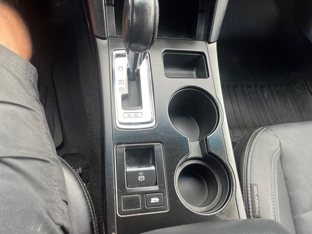 2017 Subaru Legacy Image 13