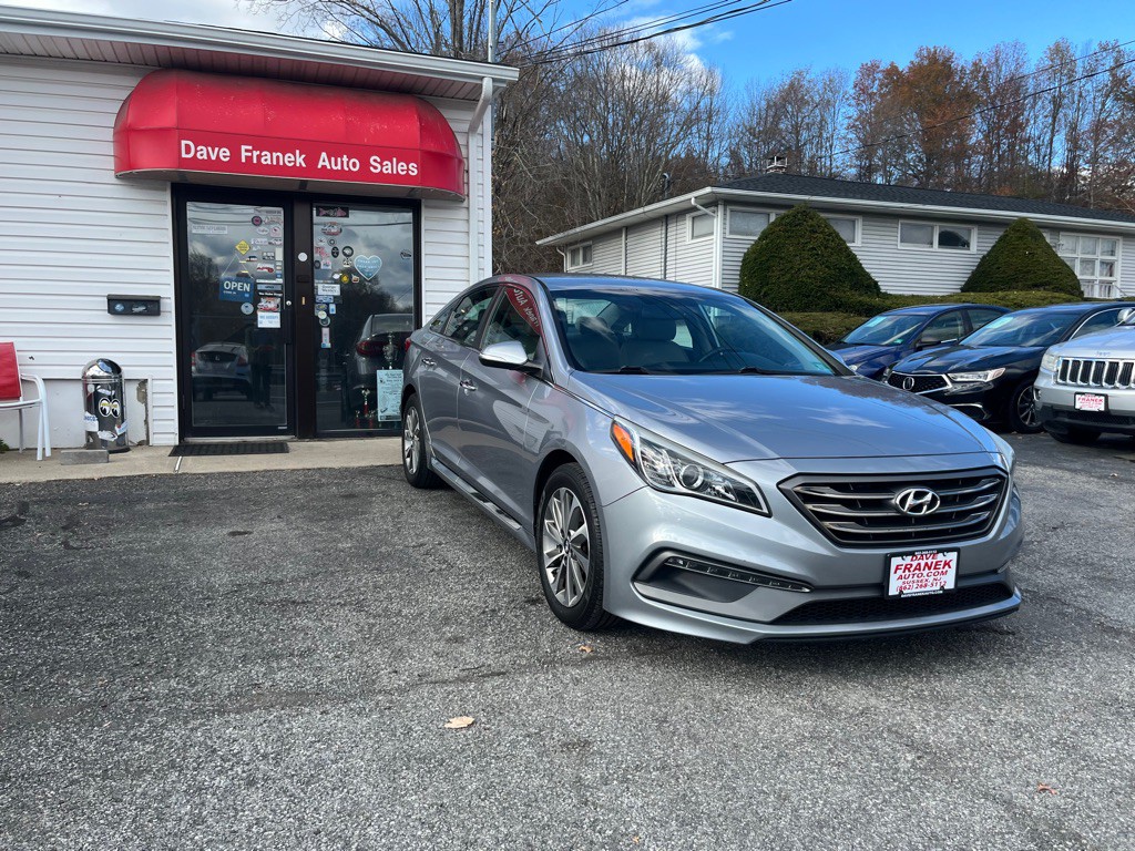 2015 Hyundai Sonata Image 3