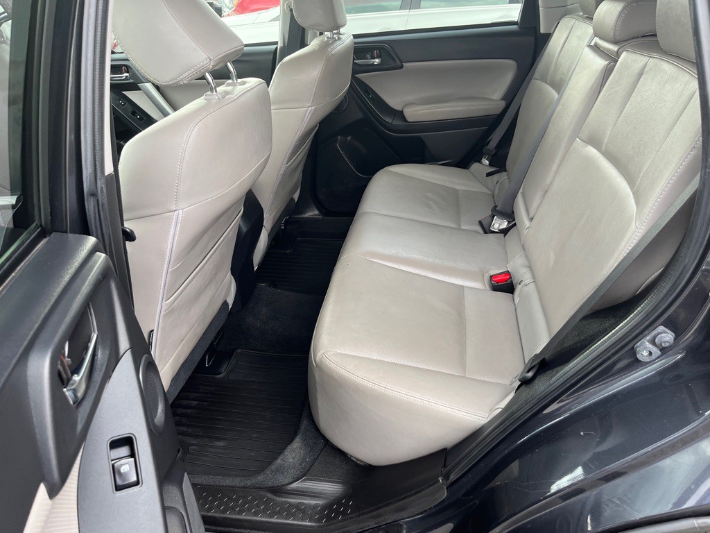 2015 Subaru Forester Image 11