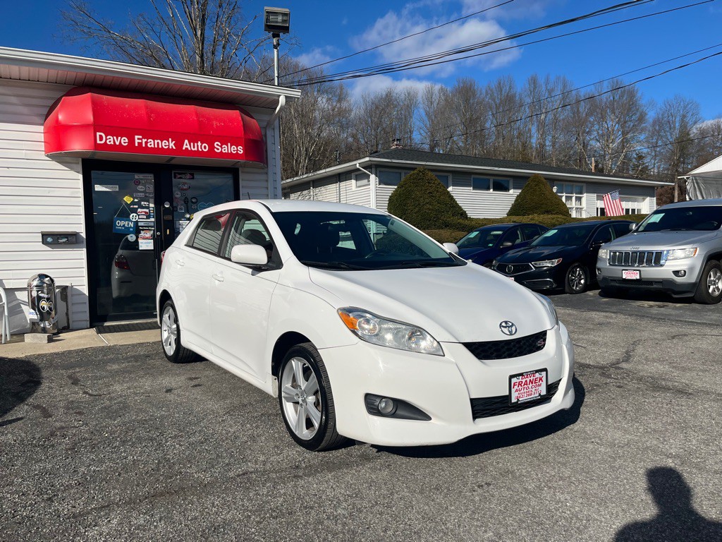 2010 Toyota Matrix Image 2