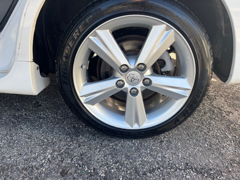 2010 Toyota Matrix Image 10