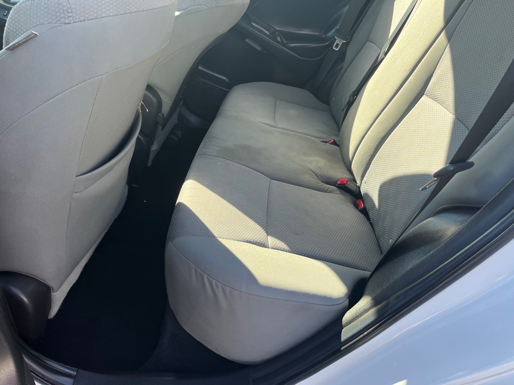 2010 Toyota Matrix Image 11