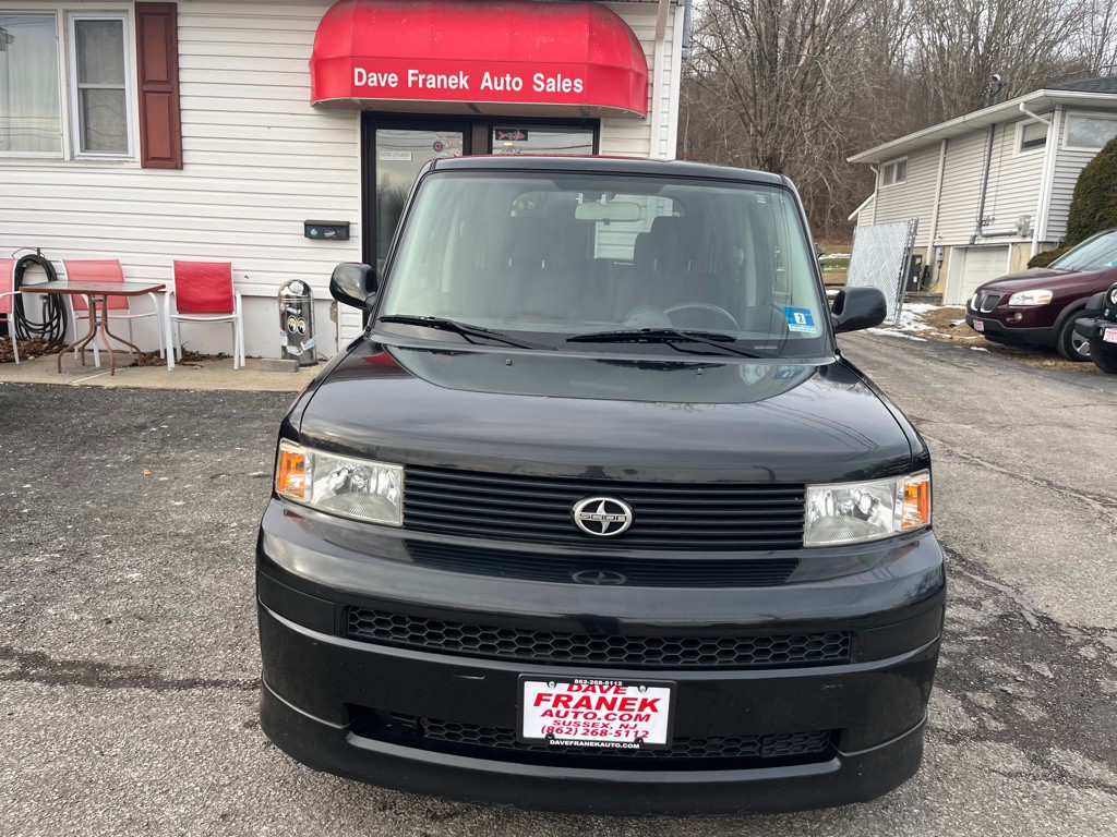 2005 Scion xB Image 4