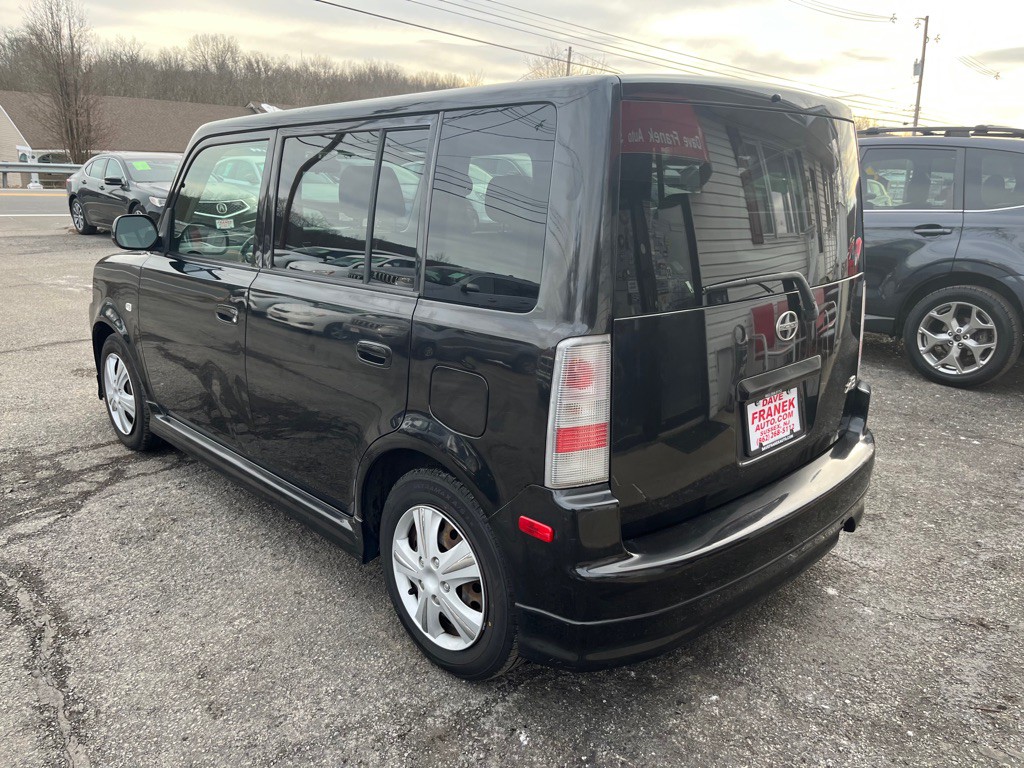 2005 Scion xB Image 5