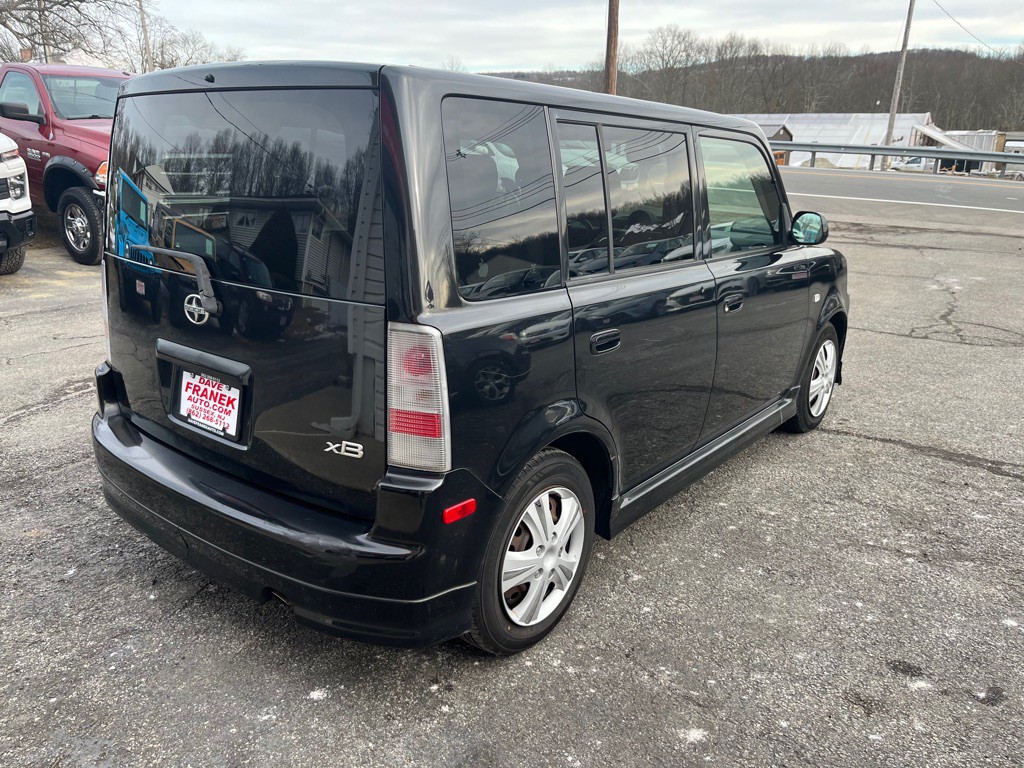 2005 Scion xB Image 6