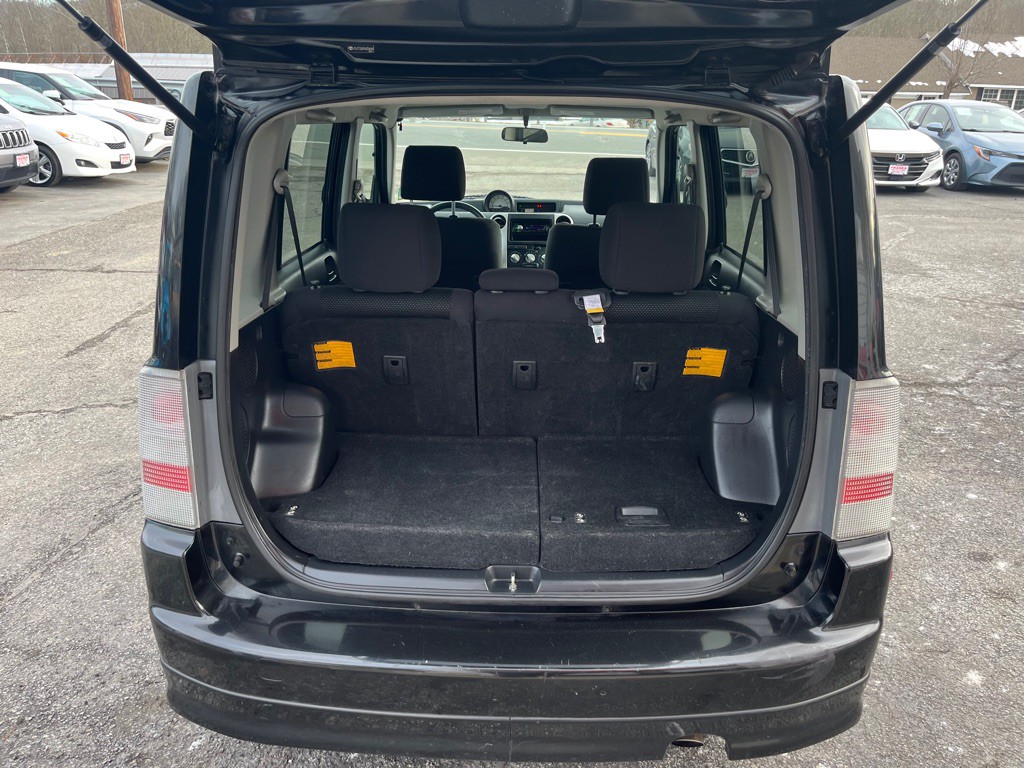 2005 Scion xB Image 7