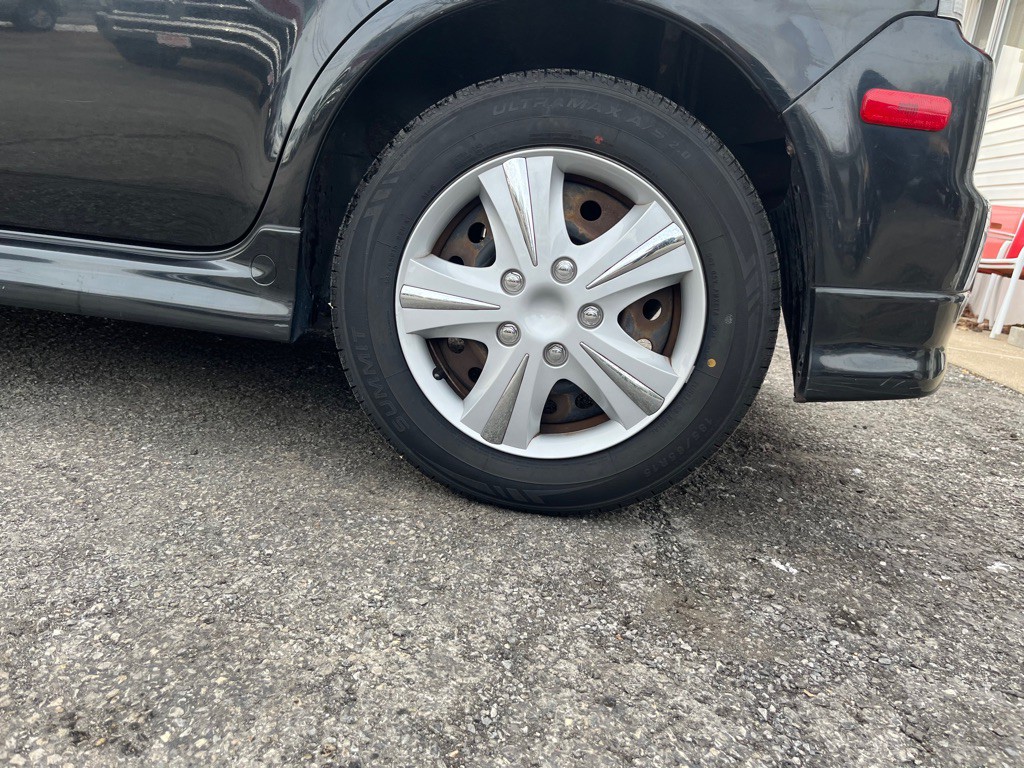 2005 Scion xB Image 8