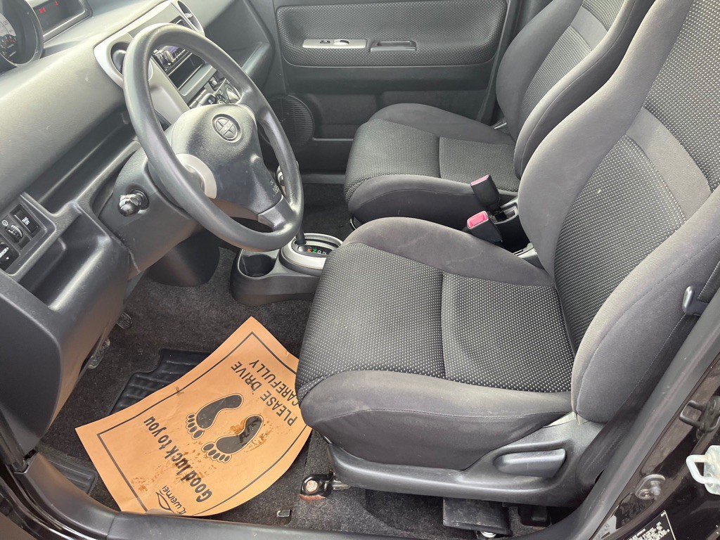 2005 Scion xB Image 11